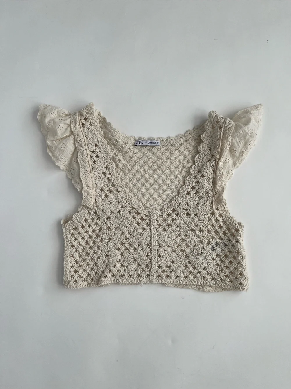 Zara Women’s Cream Crochet Flutter-Sleeve Crop Top